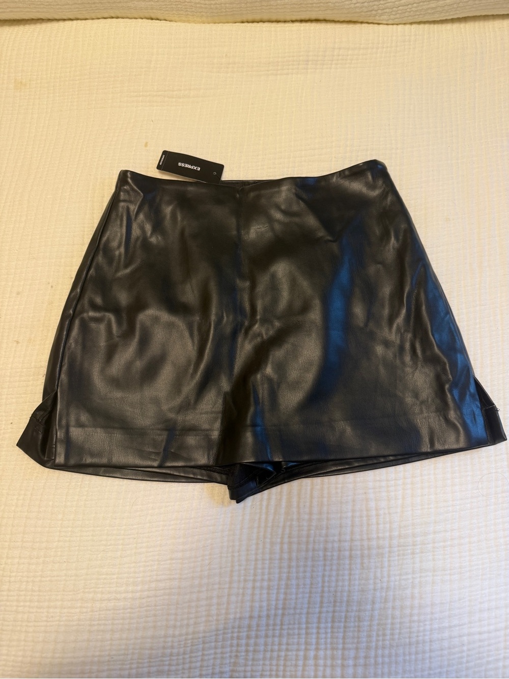NWT Express Black Faux Leather Mini Skort Size 0